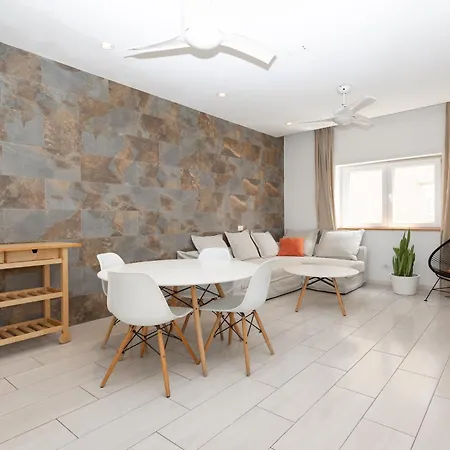 Hemma Apartment *